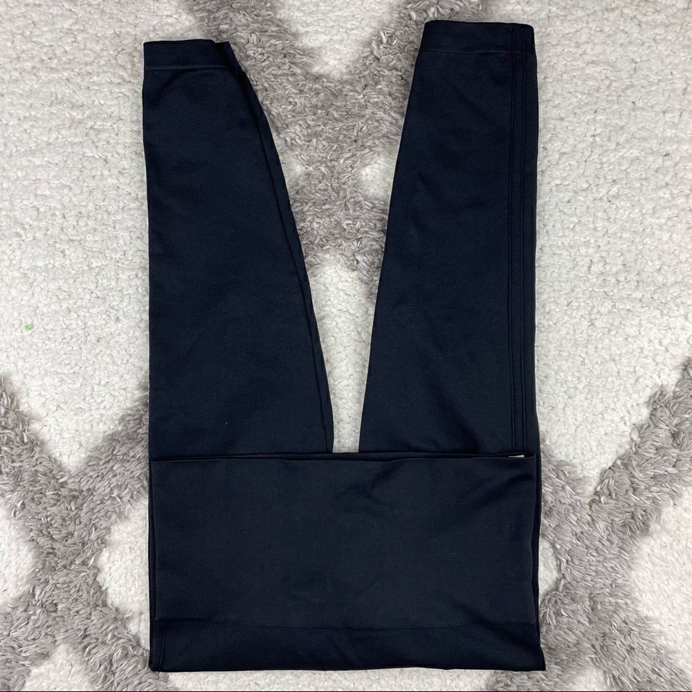Look At Me Now Cropped Shaping Leggings - Picture 4 of 5